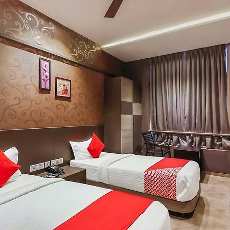 Oyo 26991 Stanza Luxurios Stay Zahirabad Extérieur photo