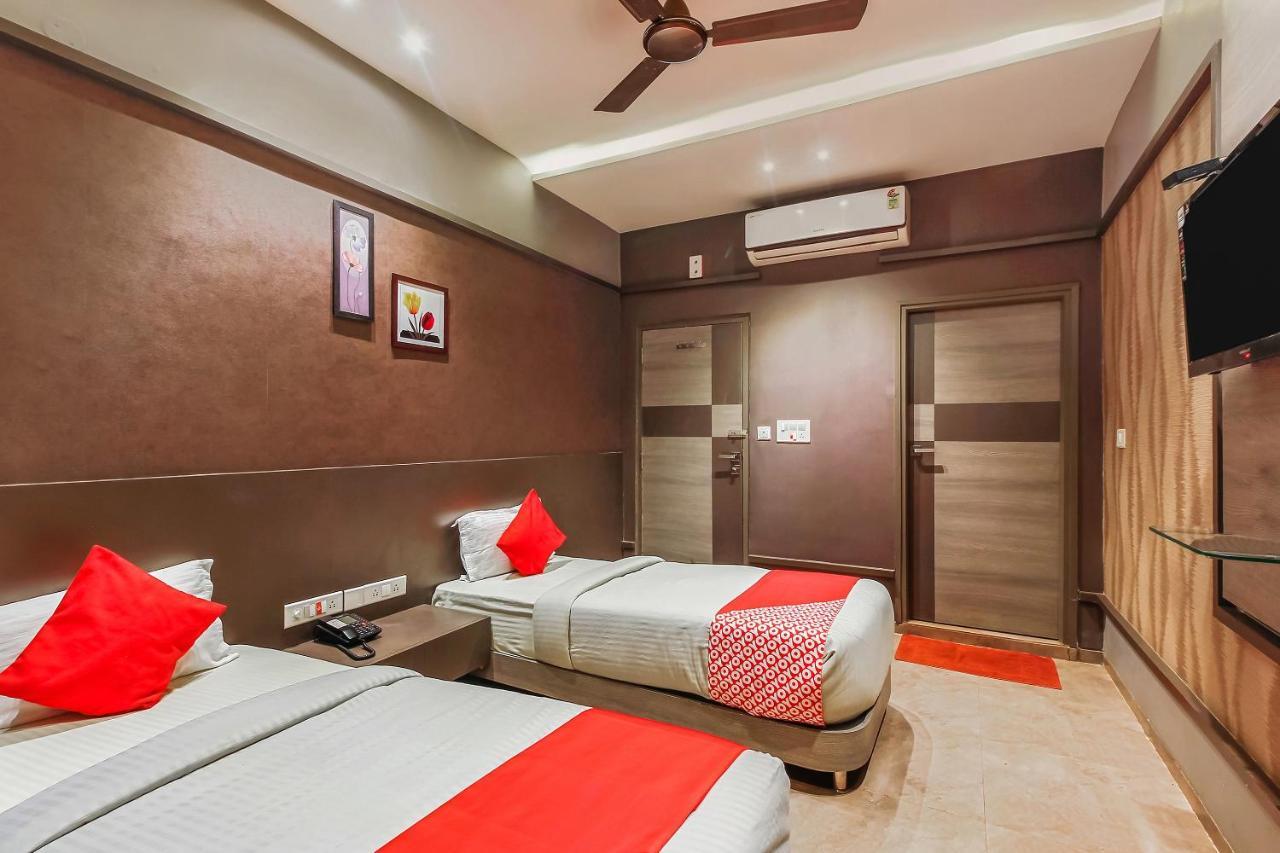 Oyo 26991 Stanza Luxurios Stay Zahirabad Extérieur photo