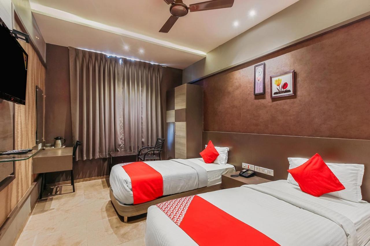 Oyo 26991 Stanza Luxurios Stay Zahirabad Extérieur photo