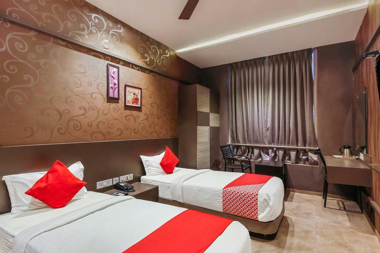 Oyo 26991 Stanza Luxurios Stay Zahirabad Extérieur photo